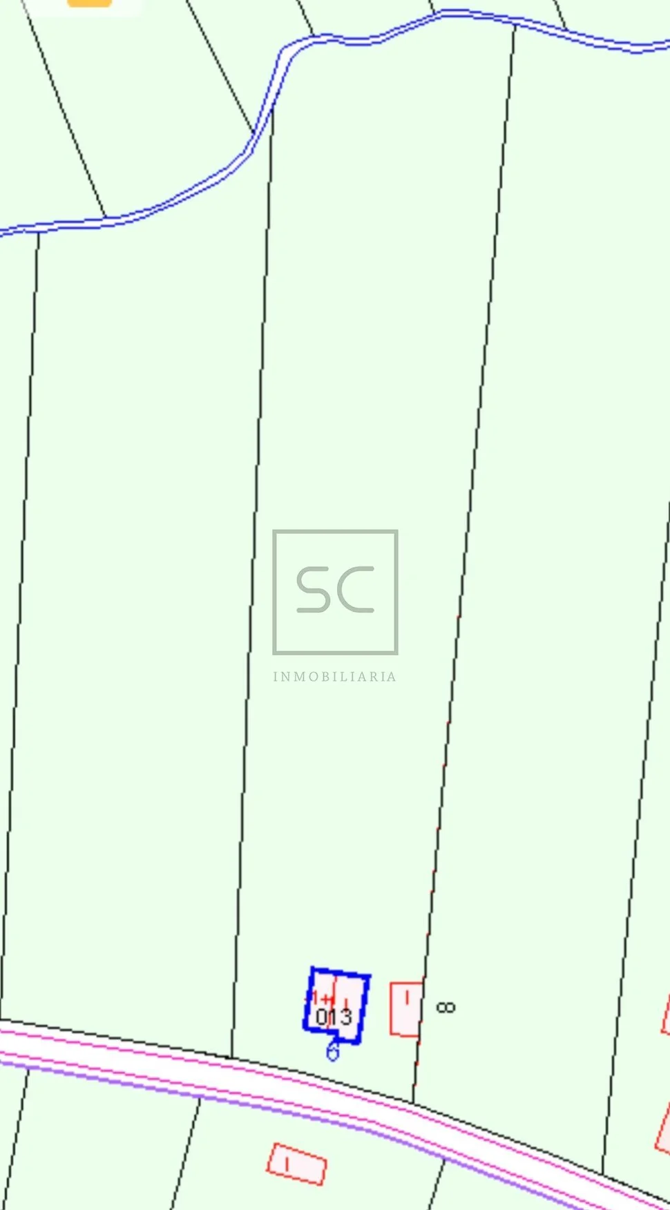 Casa unifamiliar con extensa parcela en san sadurniño