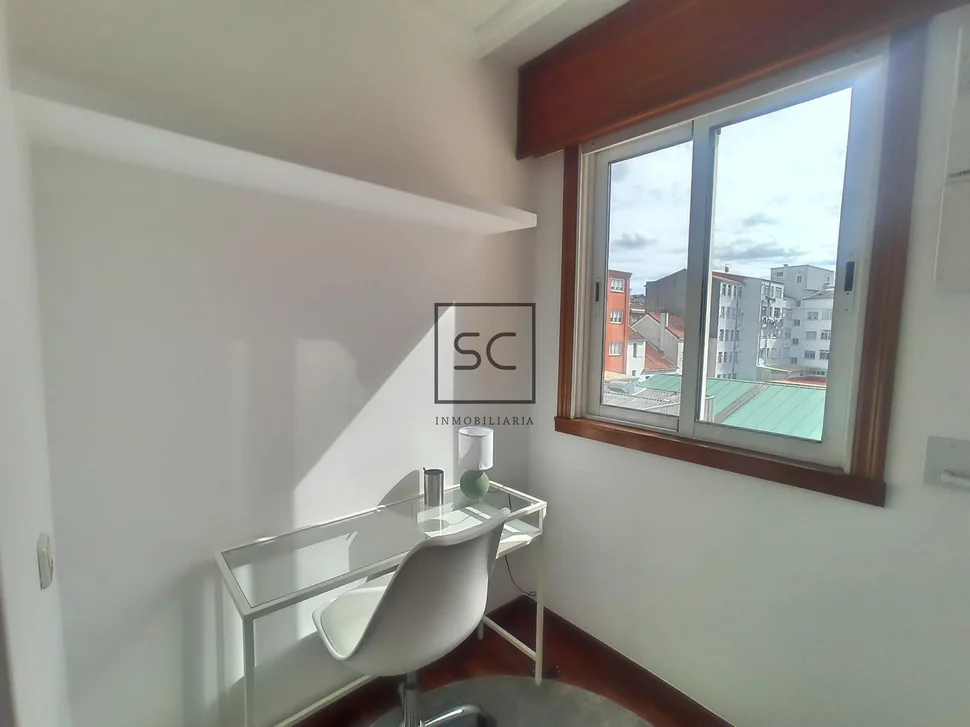 Apartamento amueblado con ascensor en Ferrol