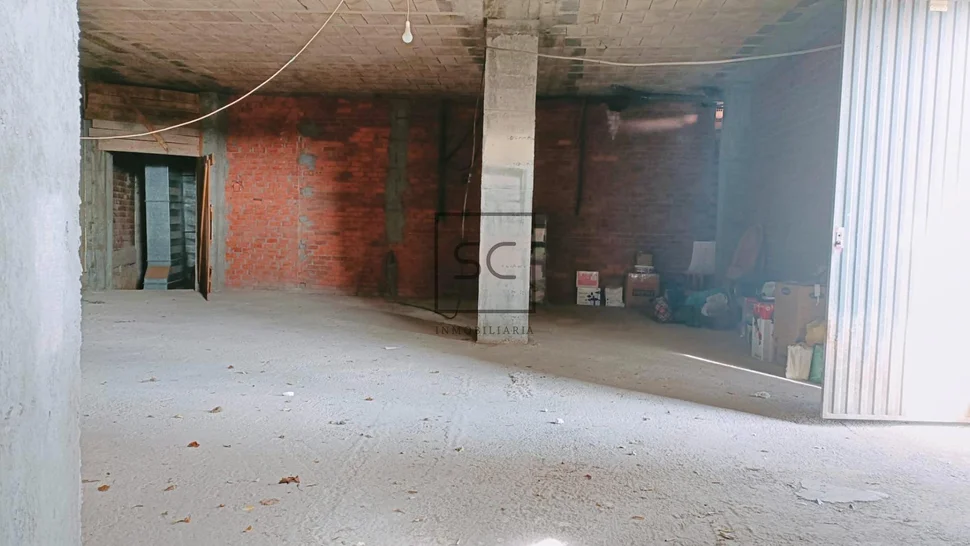 Bajo comercial transformable en viviendas en ferrol