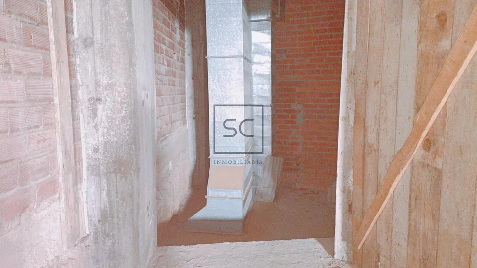 Bajo comercial transformable en viviendas en ferrol