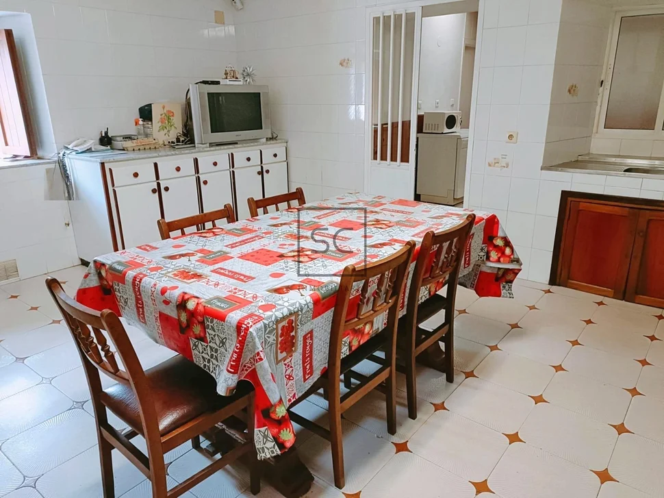 Casa con molino en freixeiro, narón