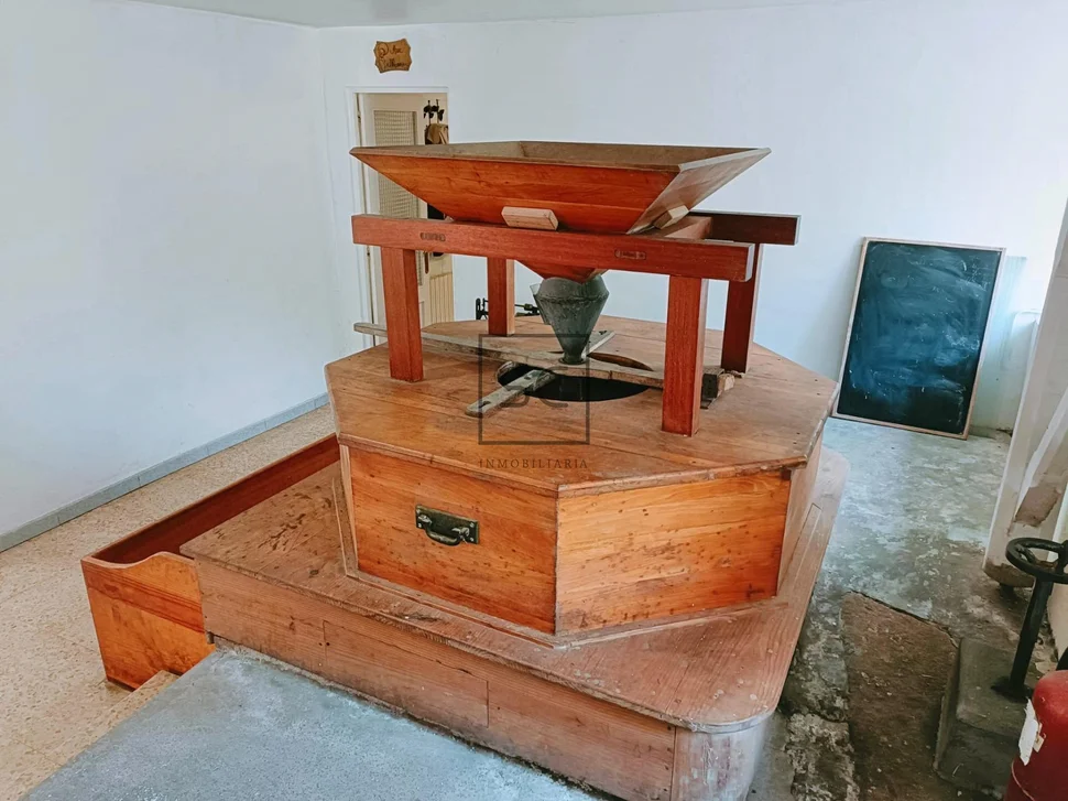 Casa con molino en freixeiro, narón