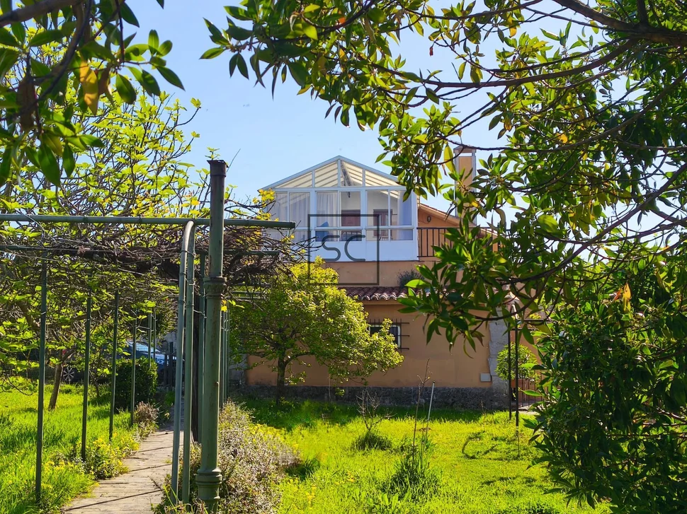 Chalet con piscina en san jorge-ferrol