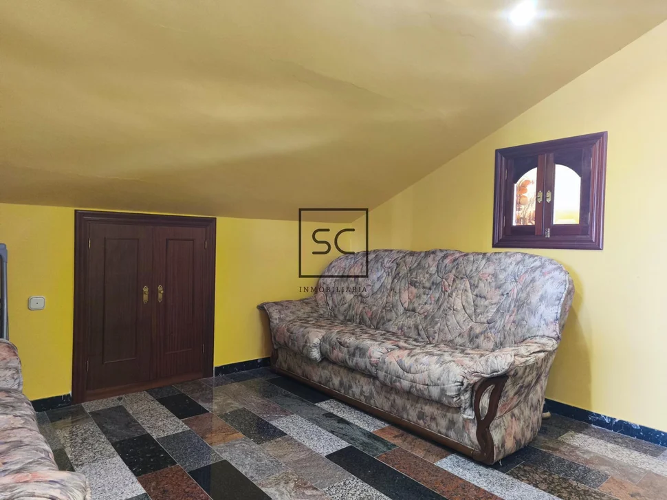 Chalet con piscina en san jorge-ferrol