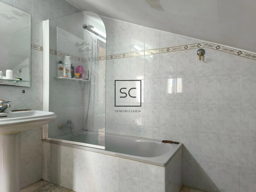 Chalet con piscina en san jorge-ferrol