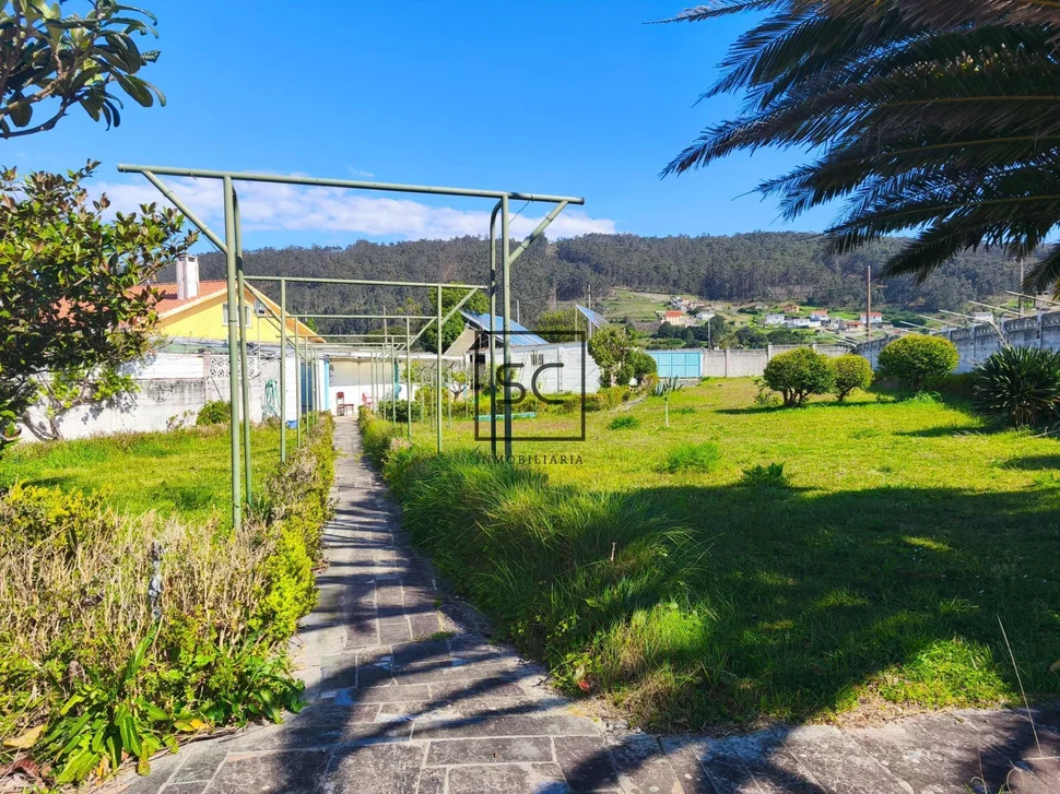 Chalet con piscina en san jorge-ferrol
