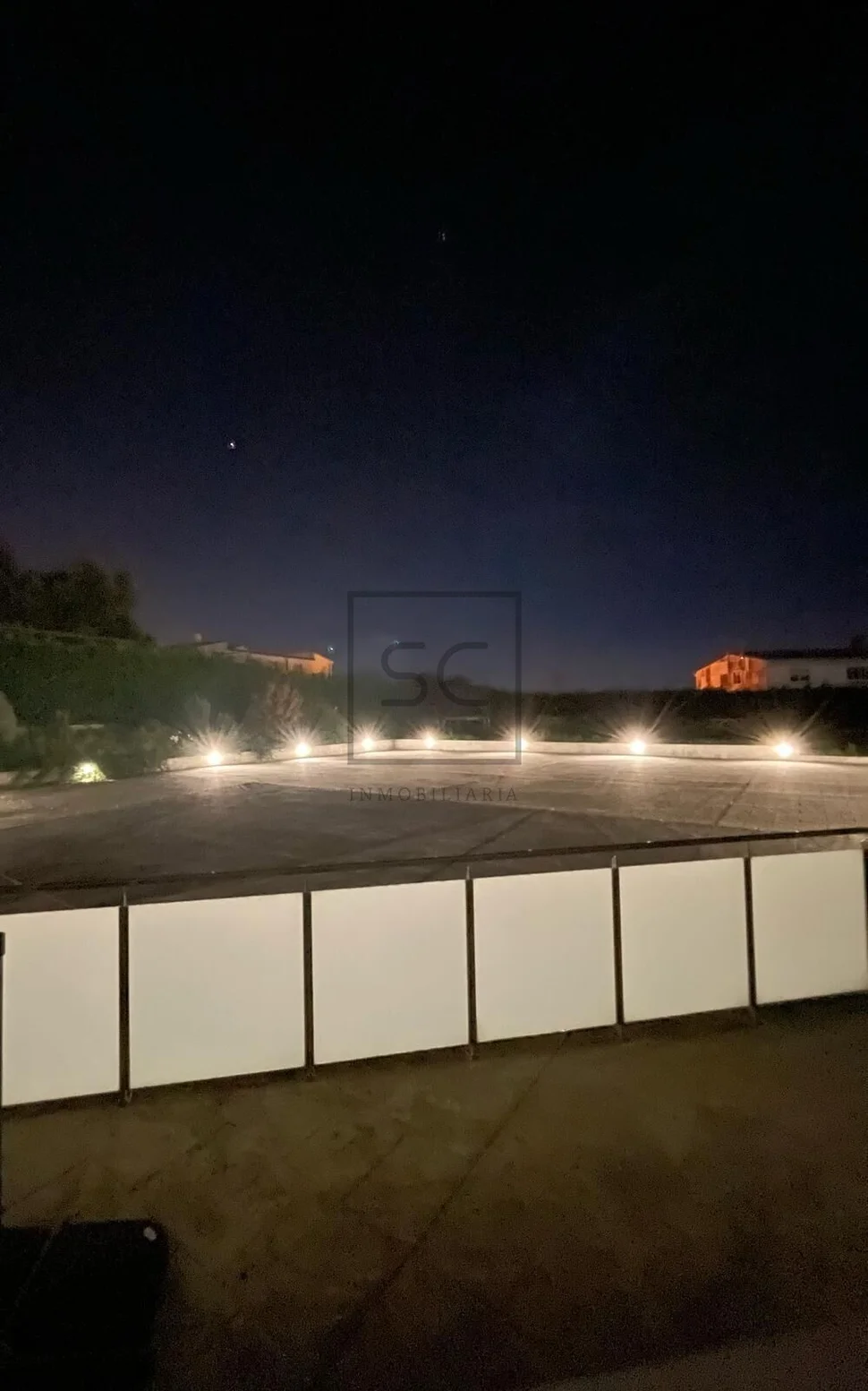 Bajo vivienda con terraza en neda