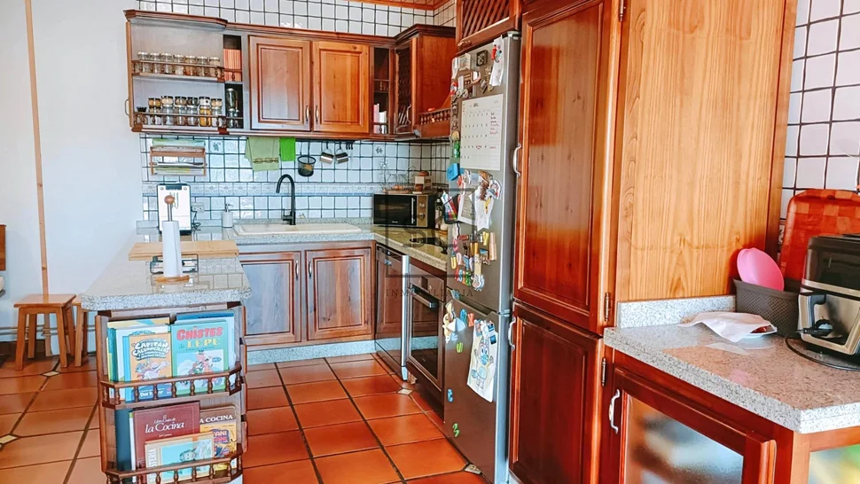 Amplia casa con vistas a la ría en fene