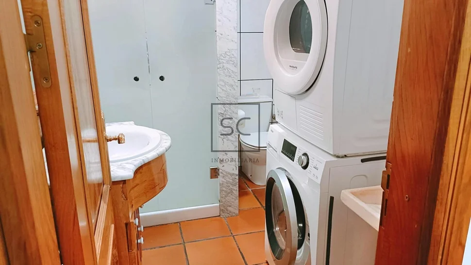 Amplia casa con vistas a la ría en fene