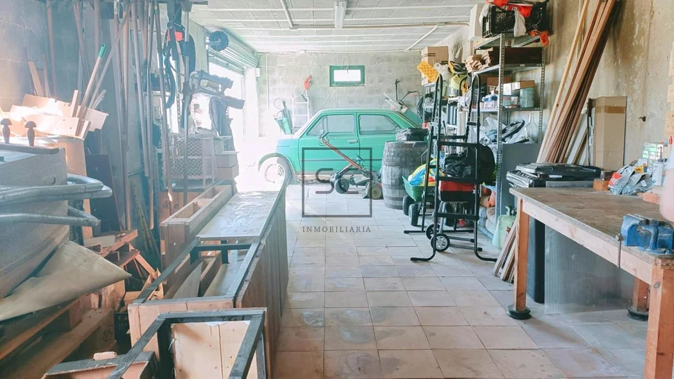 Amplia casa con vistas a la ría en fene