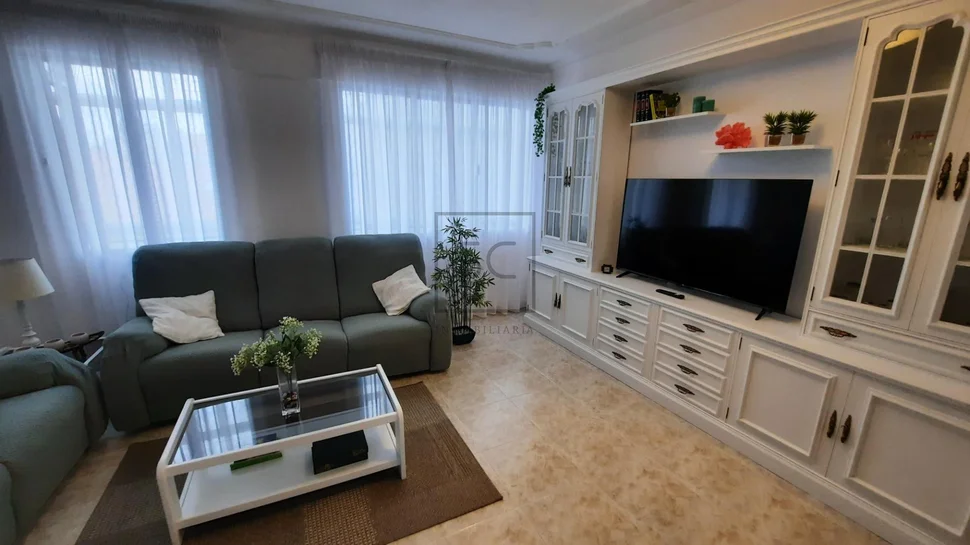 Apartamento en Freixeiro-Narón