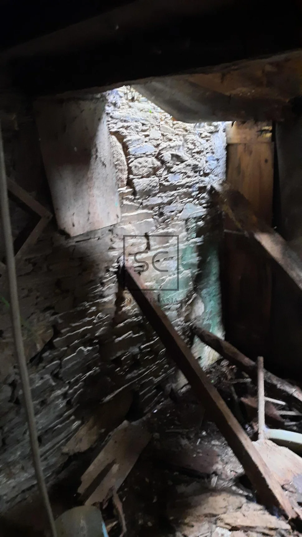 Unifamiliar en piedra para reforma en narón