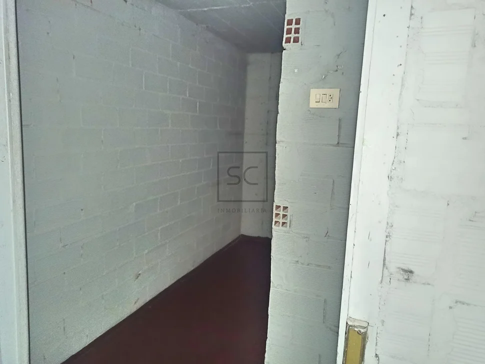 Amplio garaje en fajardo, ferrol