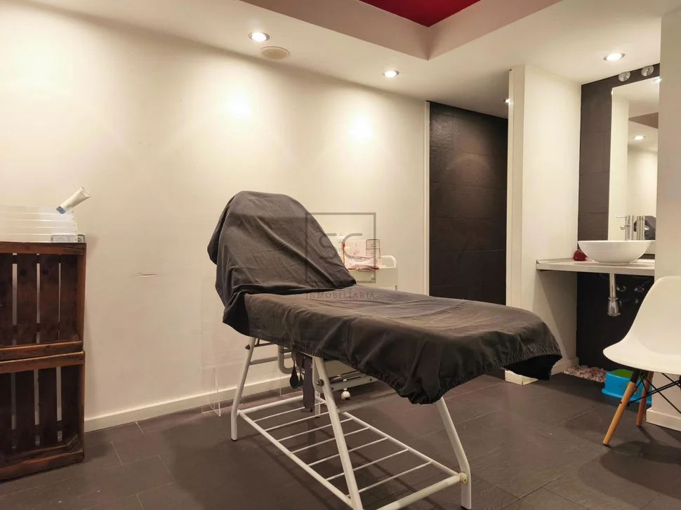 Local comercial zona odeón, narón