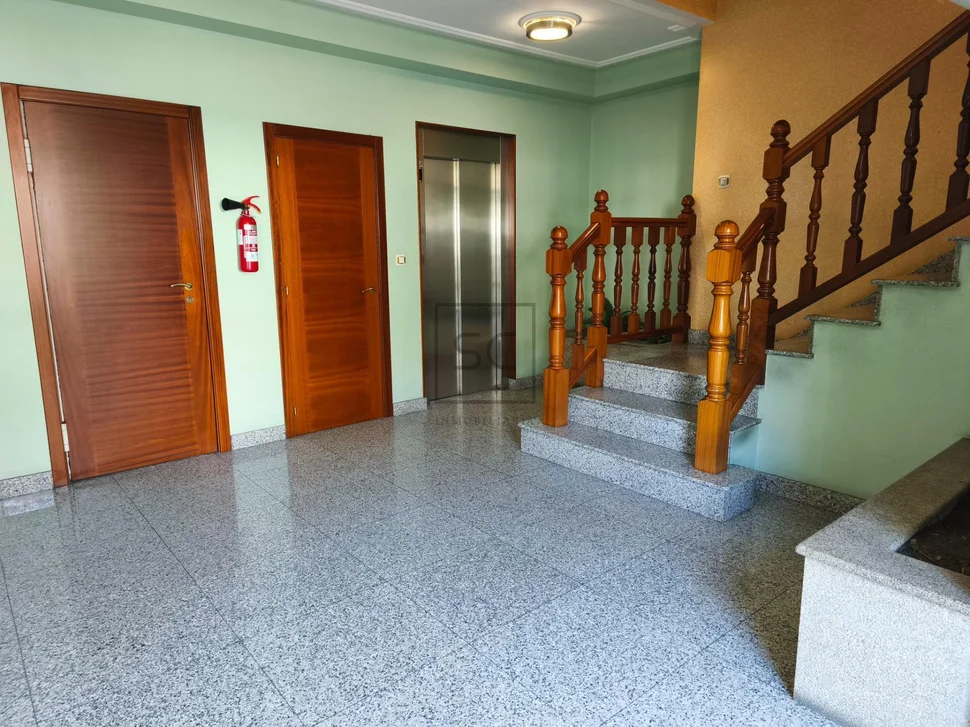 Local comercial zona odeón, narón