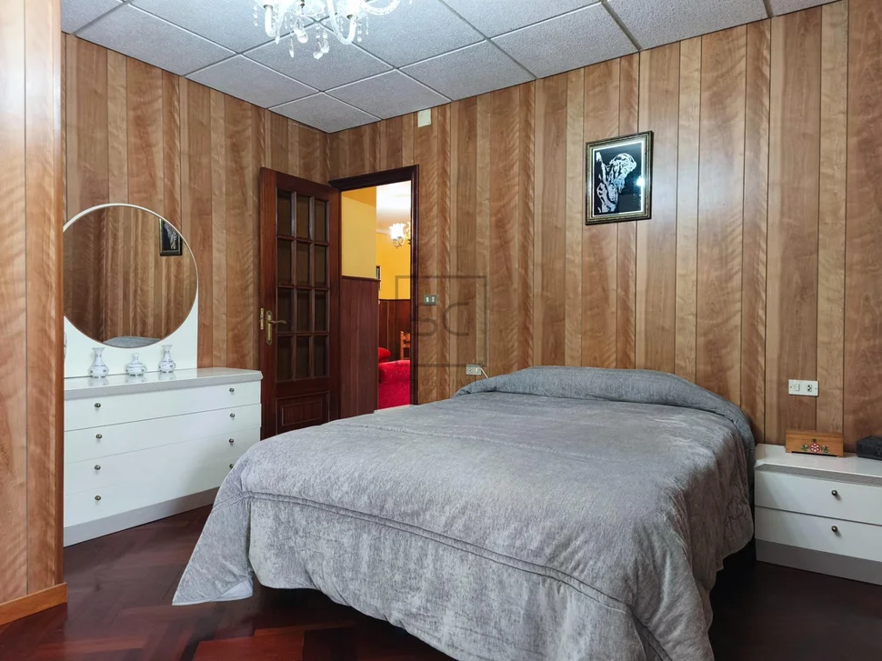 Dos viviendas en neda, con finca y aparcamiento