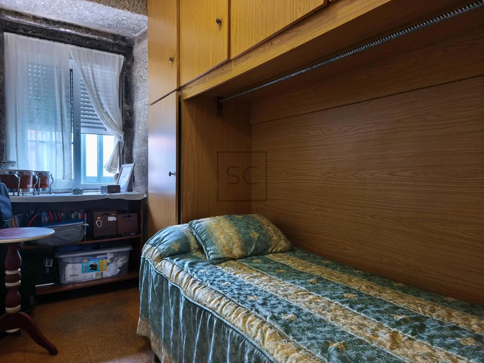 Dos viviendas en neda, con finca y aparcamiento