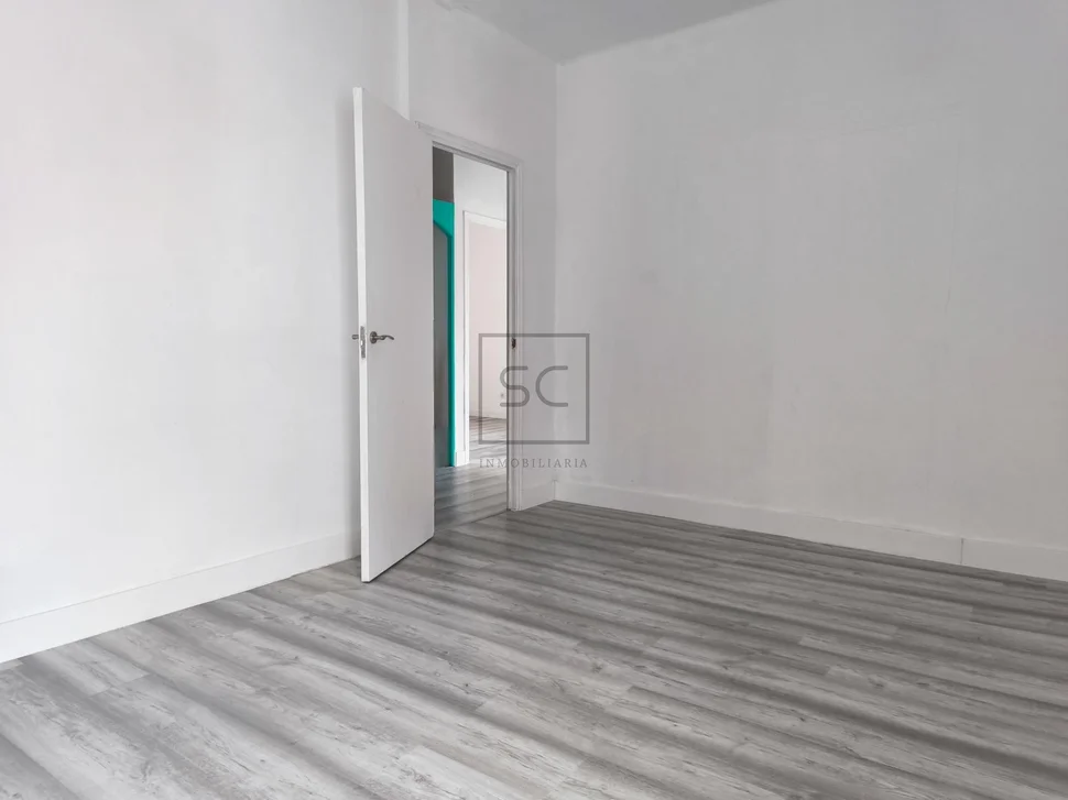 Dos viviendas en neda, con finca y aparcamiento