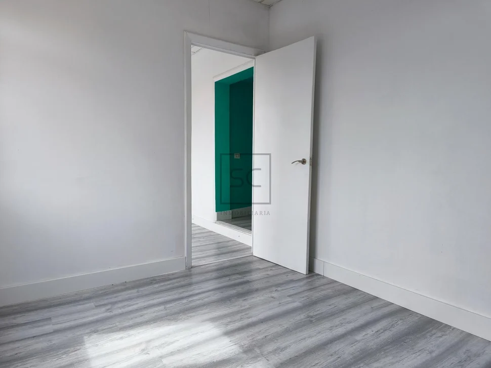 Dos viviendas en neda, con finca y aparcamiento