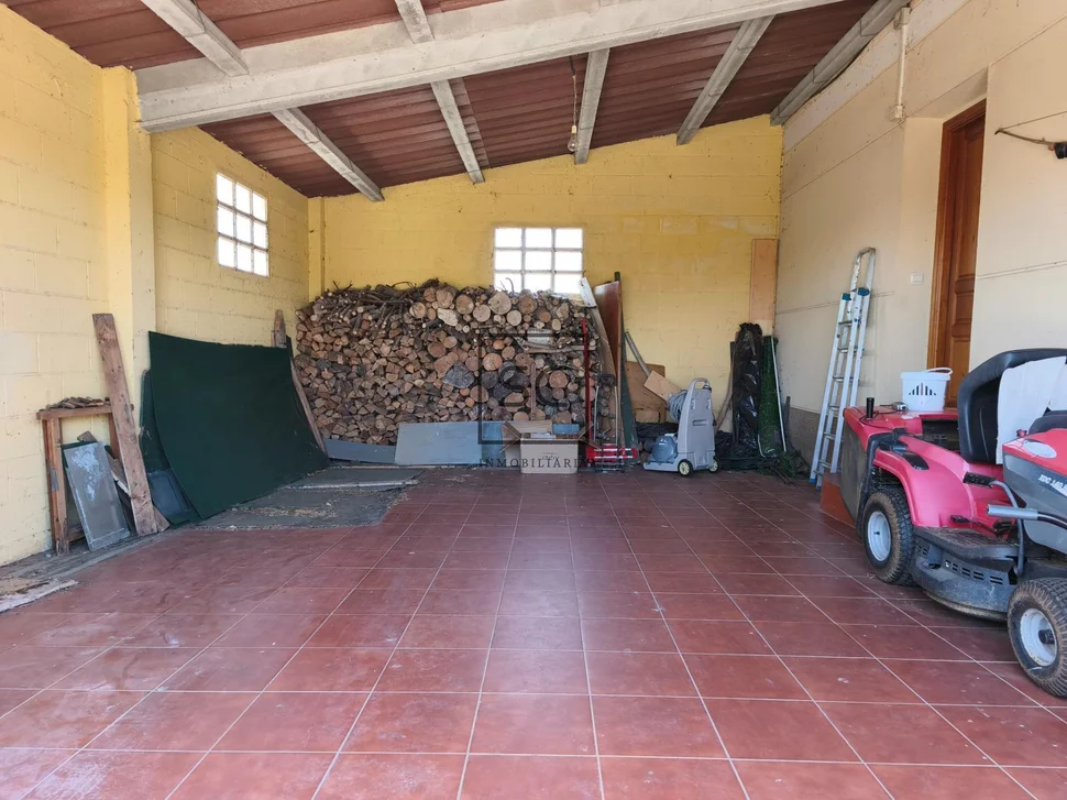 Chalet con piscina en ares