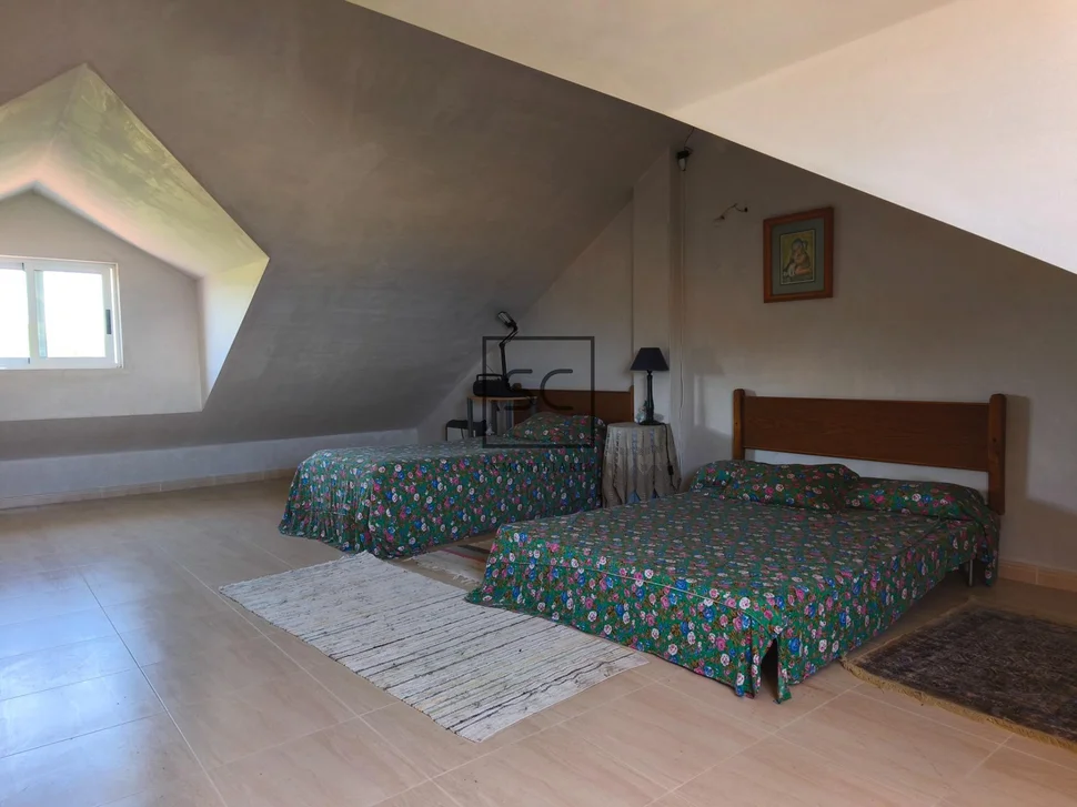 Chalet con piscina en ares