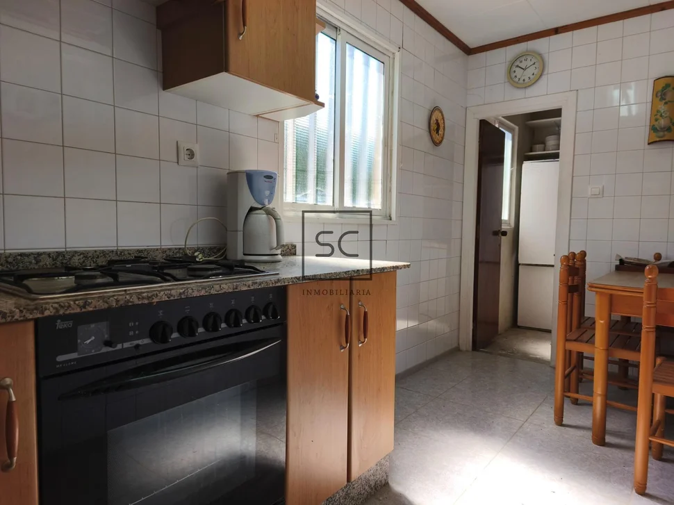 Chalet con piscina en ares