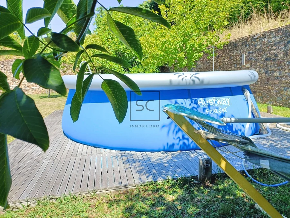 Casa de piedra para restaurar con finca edificable en sedes, narón