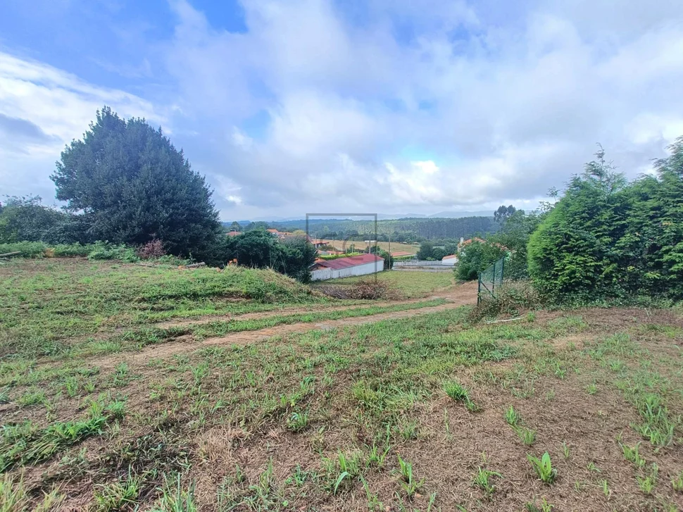 Parcela edificable con vistas despejadas en sedes, narón