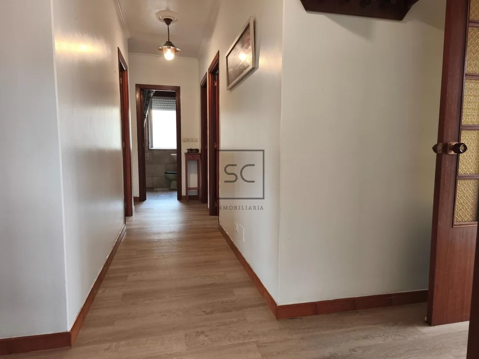 Casa con finca en anca, neda