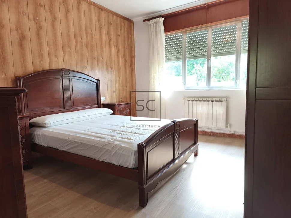 Casa con finca en anca, neda