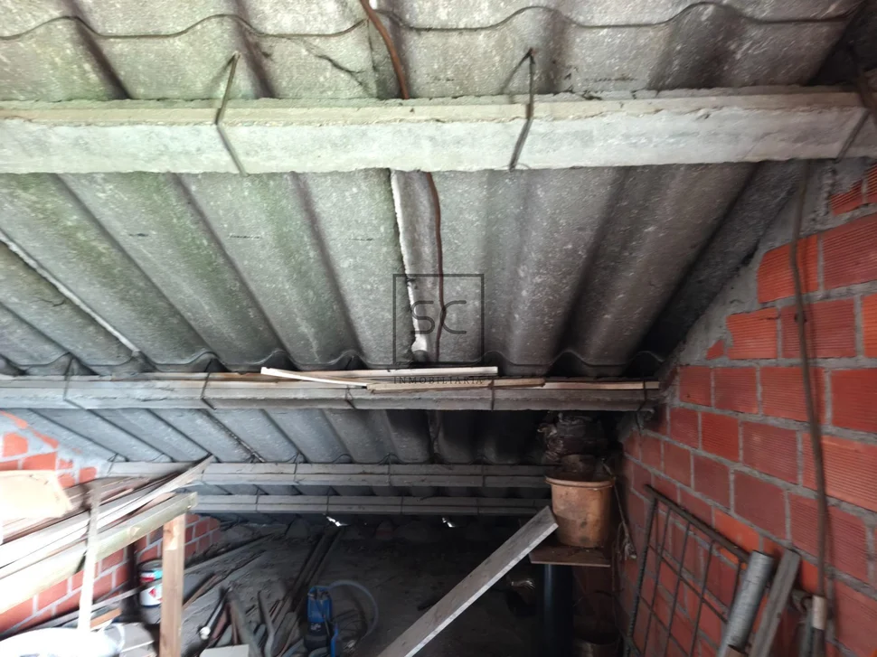 Casa con finca en anca, neda