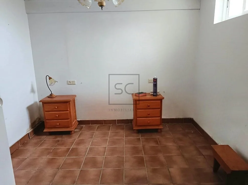 Casa con amplia parcela en sequeiro, valdoviño