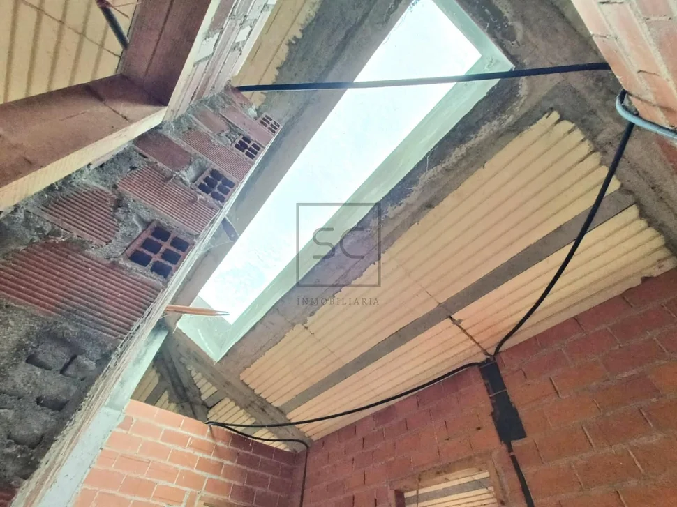 Casa con amplia parcela en sequeiro, valdoviño