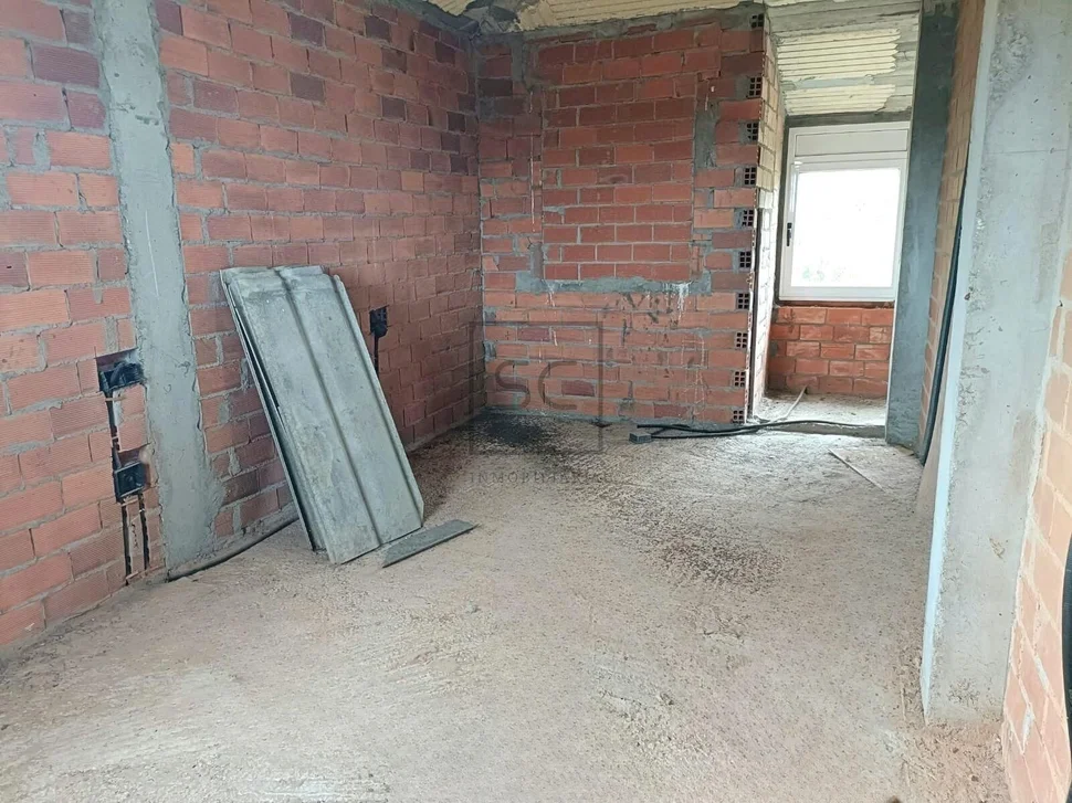 Casa con amplia parcela en sequeiro, valdoviño