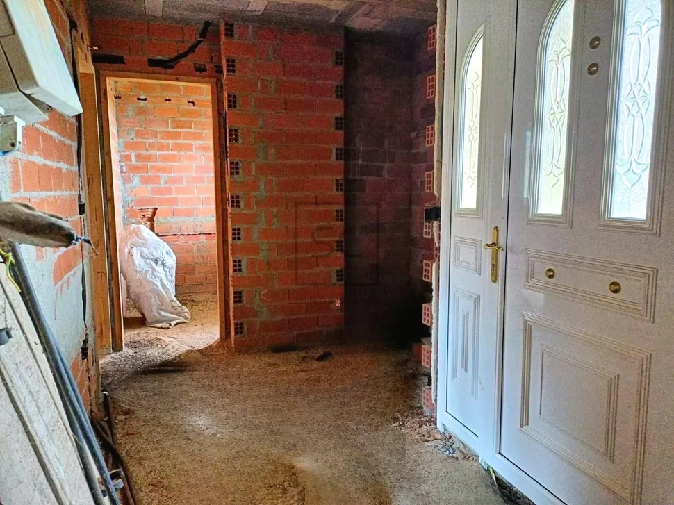 Casa con amplia parcela en Sequeiro, Valdoviño