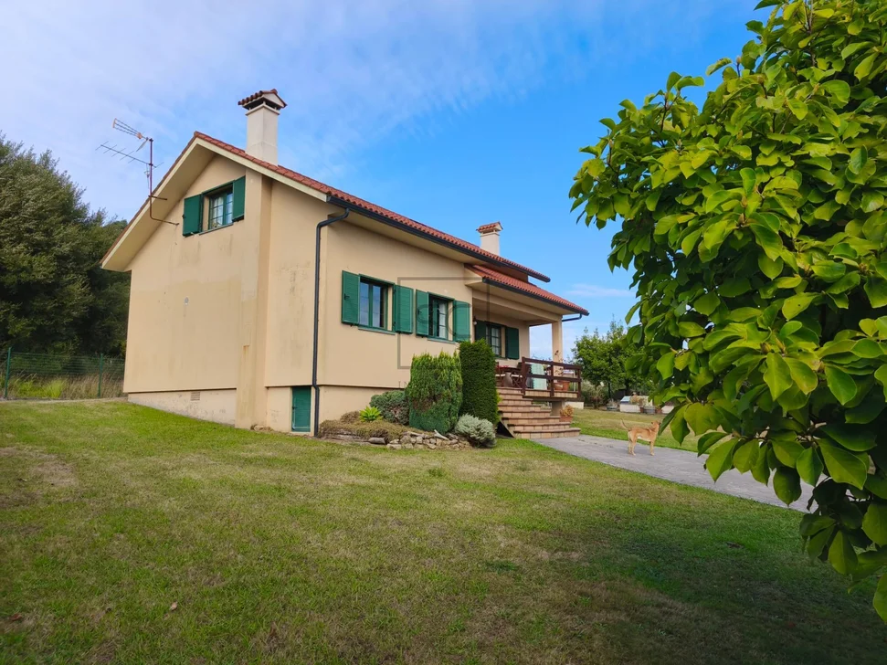 Chalet con Piscina en el Raso, Ares – foto 35