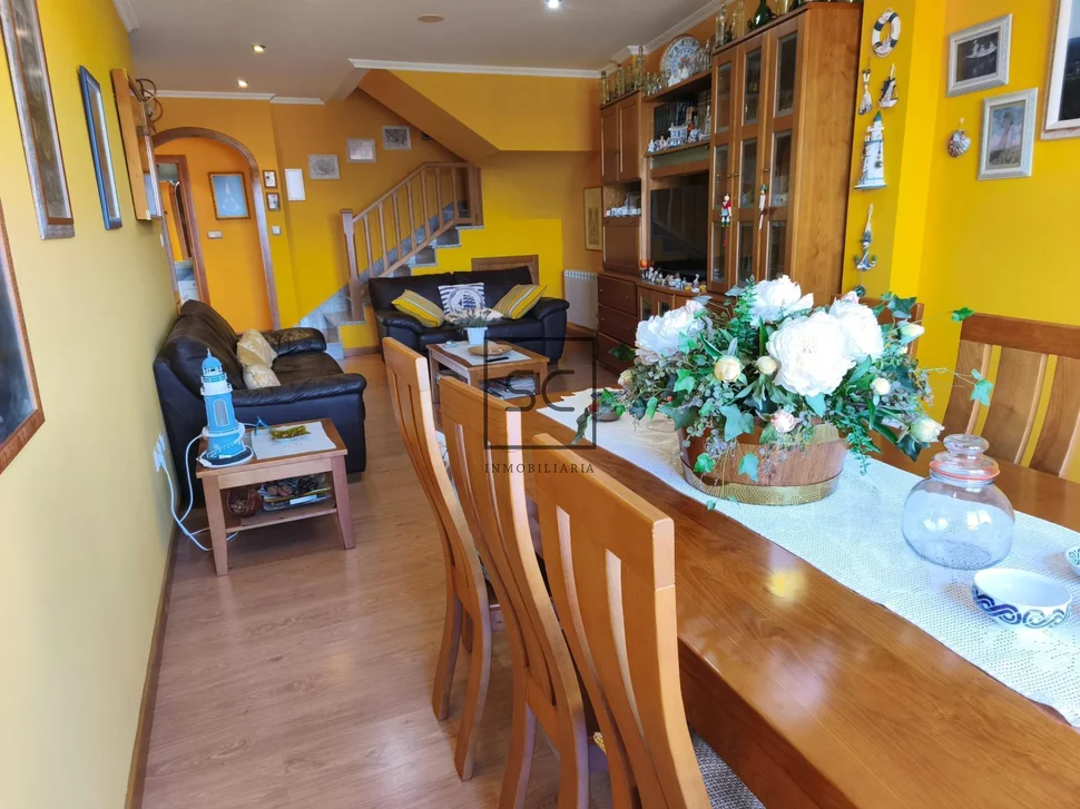 Dúplex con terrazas en neda