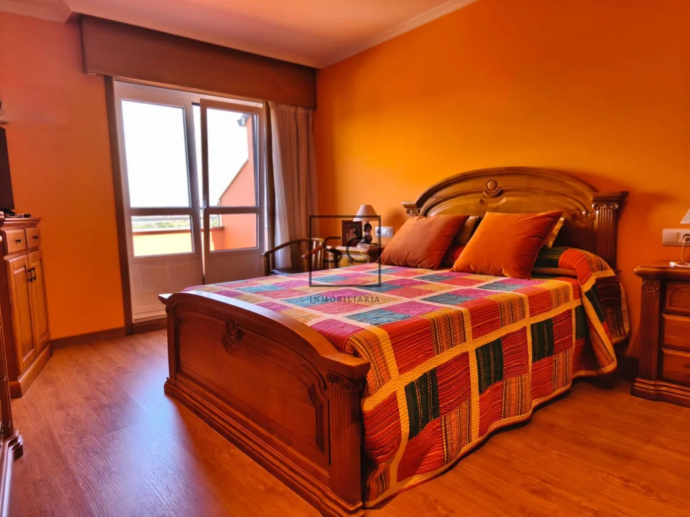 Dúplex con terrazas en neda