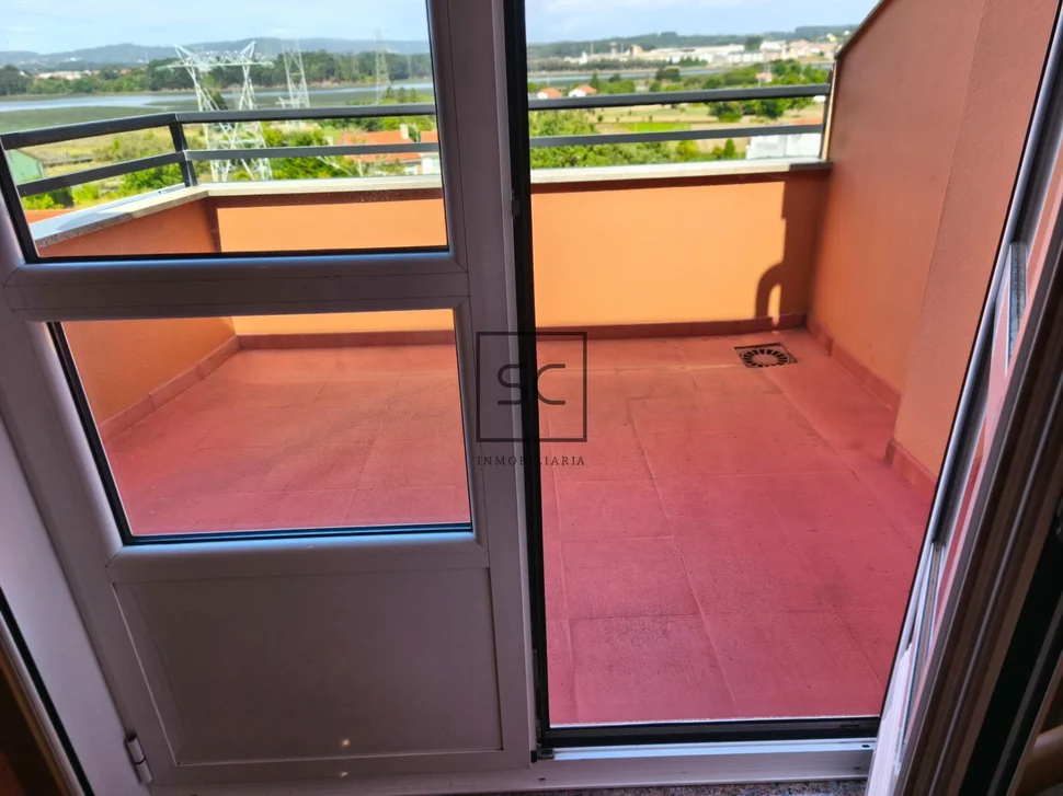 Dúplex con terrazas en neda