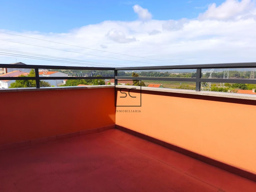 Dúplex con terrazas en neda