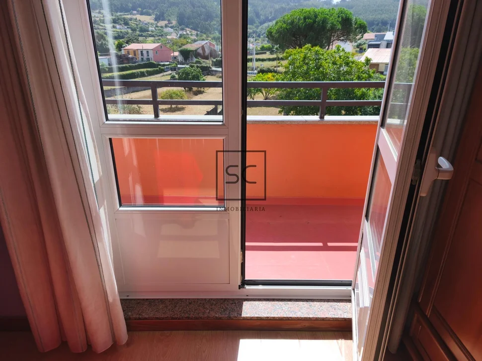 Dúplex con terrazas en neda