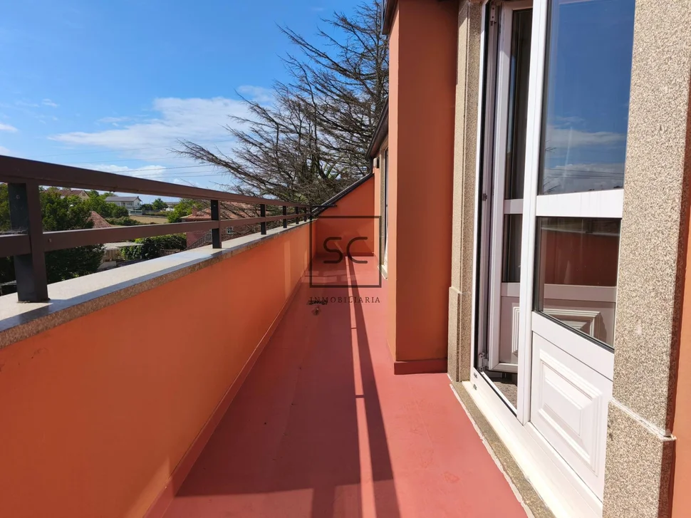 Dúplex con terrazas en neda