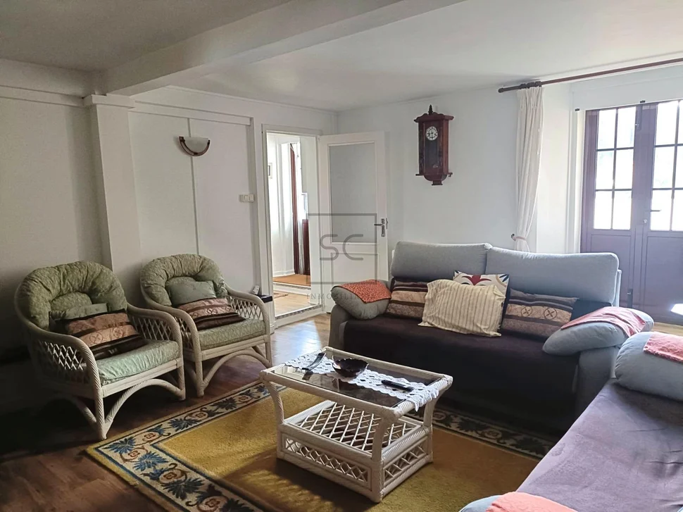 Casa adosada con 3 habitaciones en cedeira