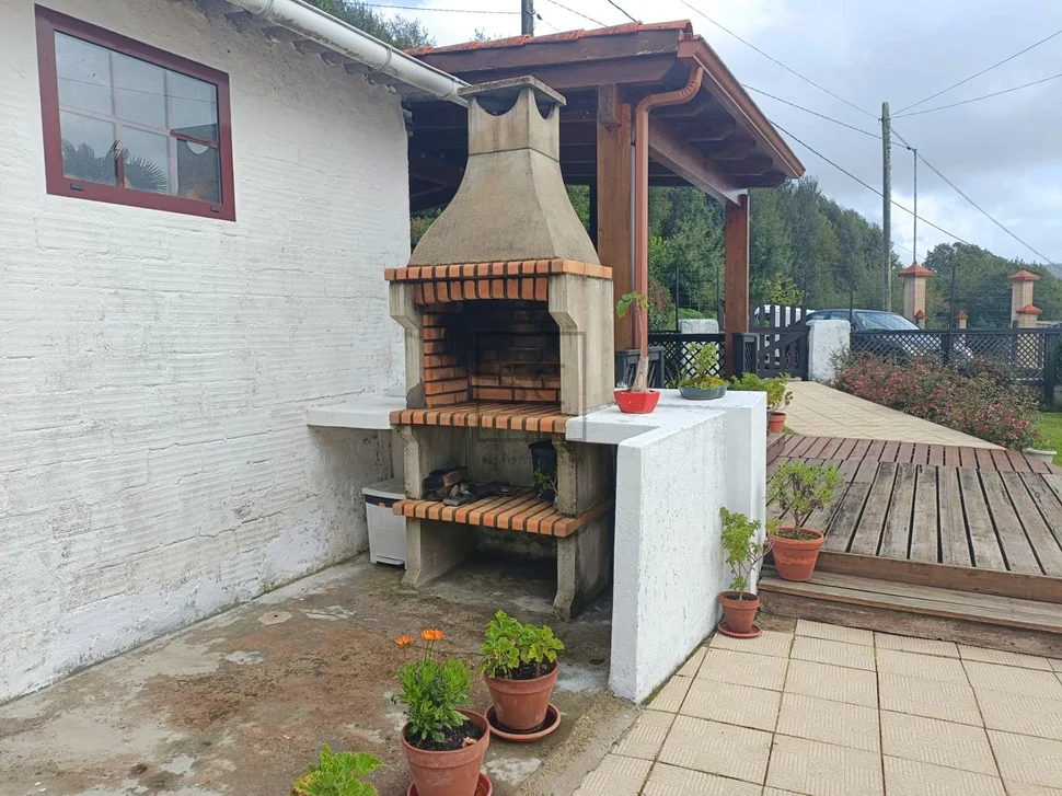 Casa adosada con 3 habitaciones en Cedeira