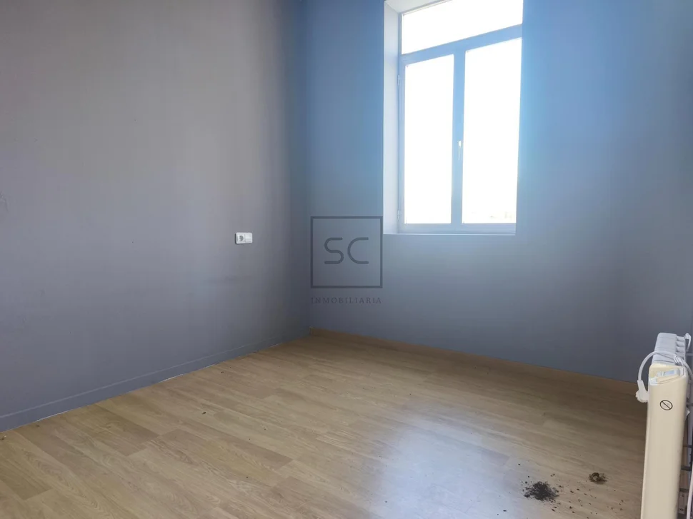 Dos viviendas independientes con finca en ferrol