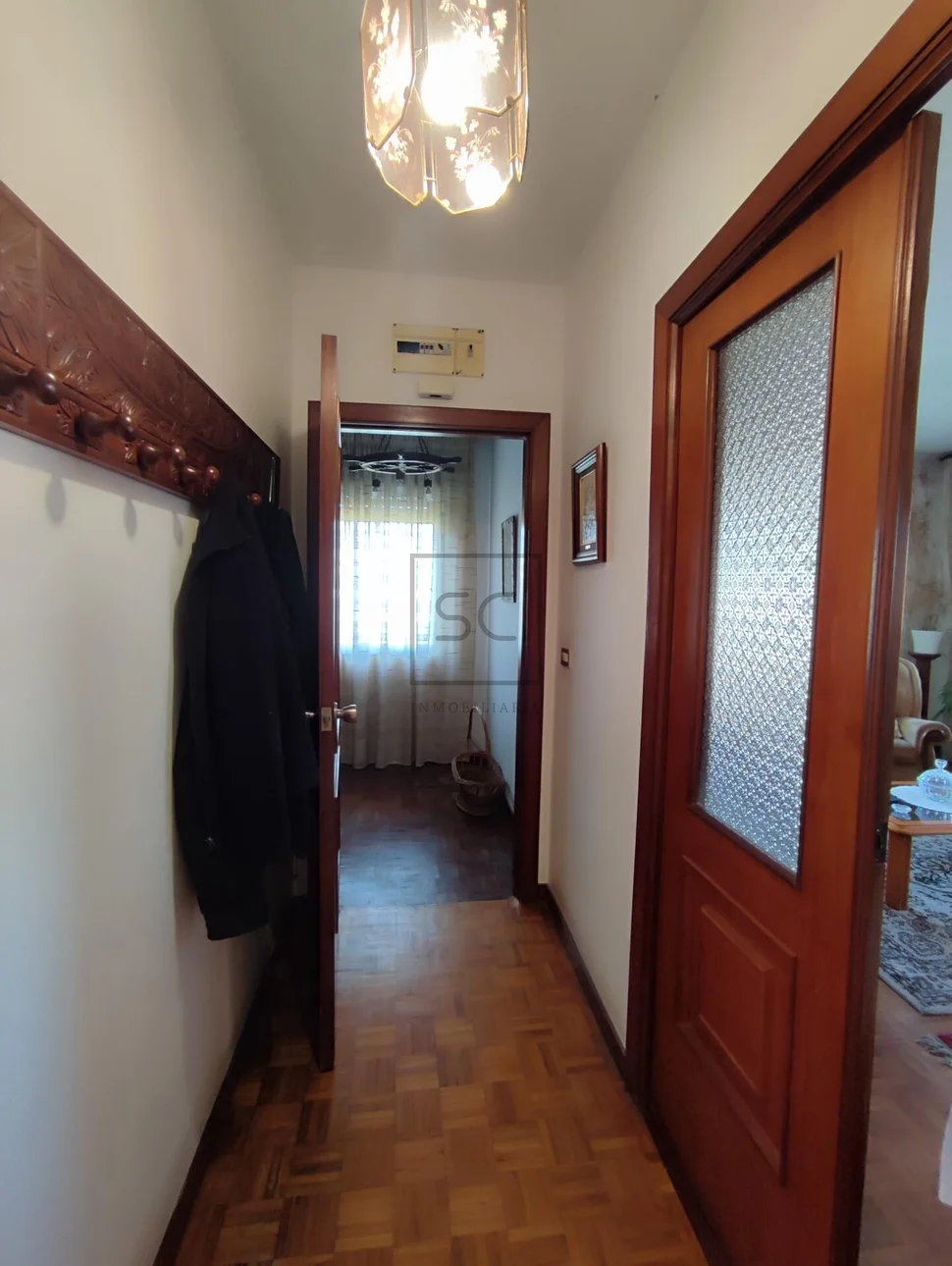 Voluminoso chalet en ares