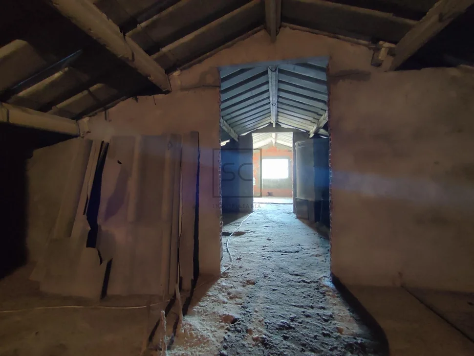 Voluminoso chalet en ares