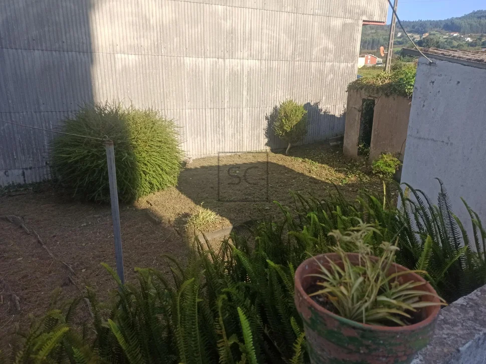 Casa con finca para rehabilitar en solar urbano