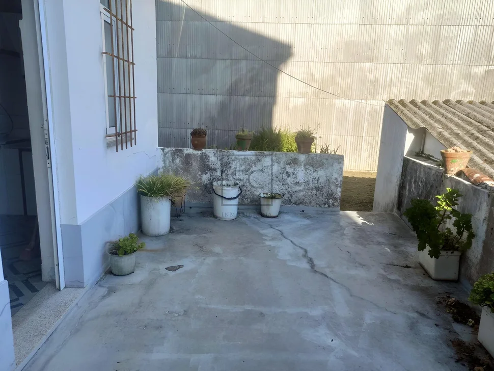 Casa con finca para rehabilitar en solar urbano