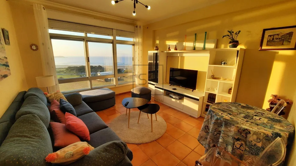 Piso amueblado con vistas al mar